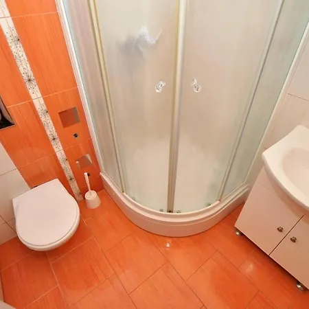 Family Friendly Seaside Slatine, Ciovo - 23108 아파트 *