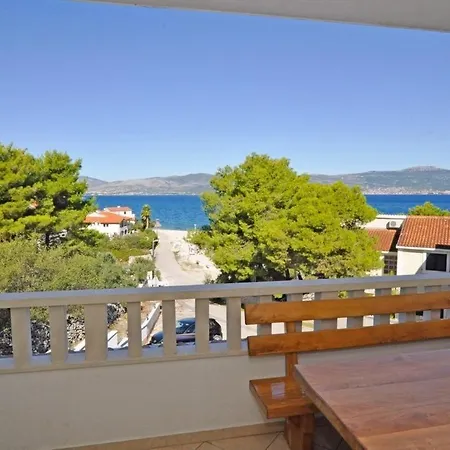 Family Friendly Seaside Slatine, Ciovo - 23108 * 슬라티네