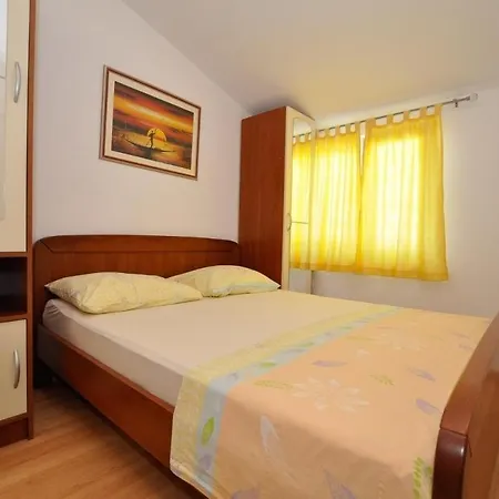 아파트 Family Friendly Seaside Slatine, Ciovo - 23108 *